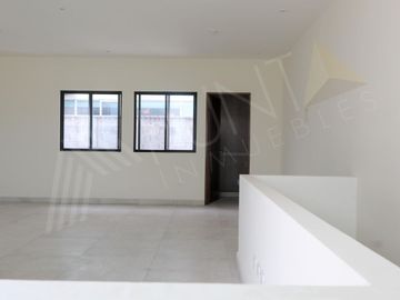 ÚLTIMA CASA PEDREGAL DE LA HUASTECA, SANTA CATARINA