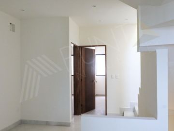ÚLTIMA CASA PEDREGAL DE LA HUASTECA, SANTA CATARINA