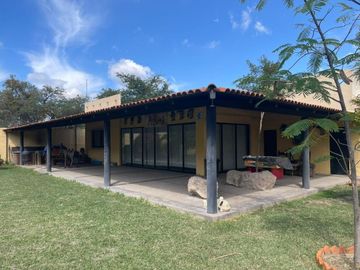Casa en San Isidro Mazatepec.