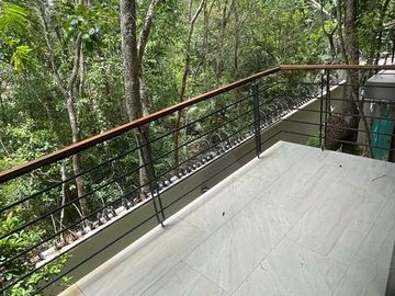 Depa 2 recs amueblado y decorado en Tulum: 2 albercas y áreas verdes.