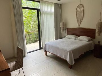 Depa 2 recs amueblado y decorado en Tulum: 2 albercas y áreas verdes.