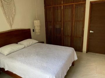 Depa 2 recs amueblado y decorado en Tulum: 2 albercas y áreas verdes.