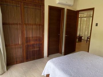 Depa 2 recs amueblado y decorado en Tulum: 2 albercas y áreas verdes.