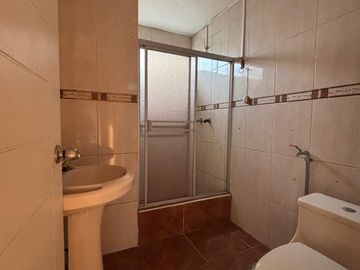 VENDO DÚPLEX  + AIRES 200M2 - 5D - URB. ORBEA - MAGDALENA
