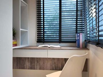 Luxury Condo for Sale in the Heart of Nimman, Soi 12 Ruen Come Tower Condo