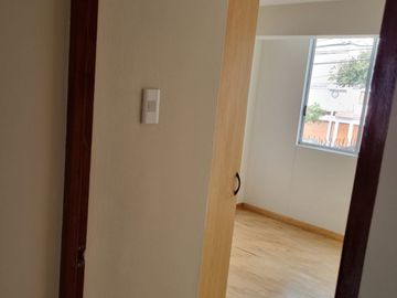 SAN MIGUEL VENTA BONITO DEPARTAMENTO DE 72 M2 MUY BIEN UBICADO EN LA AV RAZURI ENTRE LAS AVENIDAS ESCARDO, LOS PATRIOTAS Y LA LIBERTAD