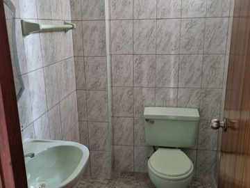 SAN MIGUEL VENTA BONITO DEPARTAMENTO DE 72 M2 MUY BIEN UBICADO EN LA AV RAZURI ENTRE LAS AVENIDAS ESCARDO, LOS PATRIOTAS Y LA LIBERTAD