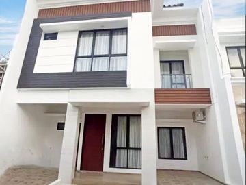 Cluster 2 lantai baru modern 2 lantai rawamangun jakarta timur
