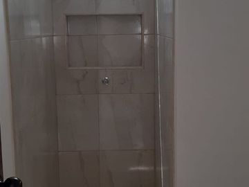 En Venta Casa con Jacuzzi Salinas Costa de Oro con calles asfaltadas