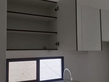 En Venta Casa con Jacuzzi Salinas Costa de Oro con calles asfaltadas