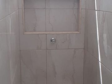 En Venta Casa con Jacuzzi Salinas Costa de Oro con calles asfaltadas