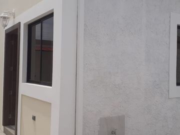 En Venta Casa con Jacuzzi Salinas Costa de Oro con calles asfaltadas