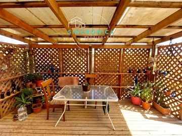 SE VENDE CASA CON GRAN OPORTUNIDAD DE RENTABILIZAR... OFERTA!!