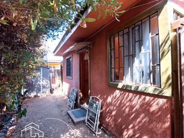 SE VENDE CASA CON GRAN OPORTUNIDAD DE RENTABILIZAR... OFERTA!!