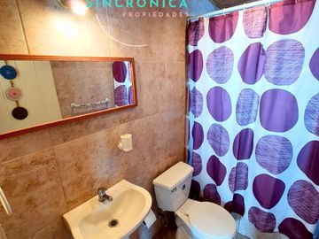 SE VENDE CASA CON GRAN OPORTUNIDAD DE RENTABILIZAR... OFERTA!!