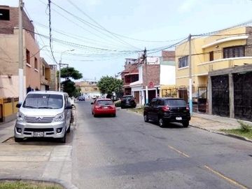 VENTA CASA CALLAO PARA INVERSIONISTAS CONSTRUCTORES FAMILIA NUMEROSA