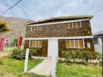 Venta De Casa Campo En Santa Rosa De Quives -Yangas
