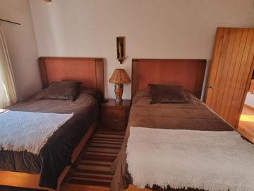 CASA FUNCIONAL Y PRÁCTICA EN VENTA, CENTRO DE AVANDARO
