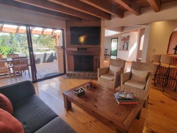 CASA FUNCIONAL Y PRÁCTICA EN VENTA, CENTRO DE AVANDARO