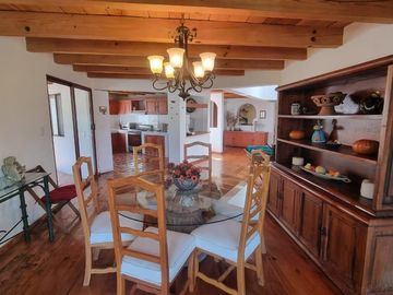 CASA FUNCIONAL Y PRÁCTICA EN VENTA, CENTRO DE AVANDARO