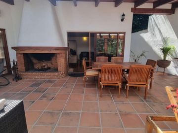 CASA FUNCIONAL Y PRÁCTICA EN VENTA, CENTRO DE AVANDARO