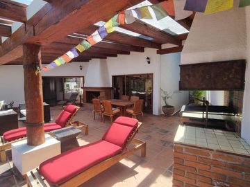 CASA FUNCIONAL Y PRÁCTICA EN VENTA, CENTRO DE AVANDARO