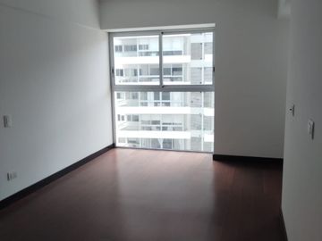 VENTA DEPARTAMENTO AV. CIRCUNVALACIÓN GOLF LOS INCAS SURCO