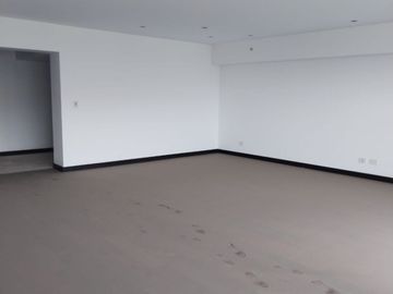 VENTA DEPARTAMENTO AV. CIRCUNVALACIÓN GOLF LOS INCAS SURCO
