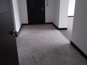 VENTA DEPARTAMENTO AV. CIRCUNVALACIÓN GOLF LOS INCAS SURCO