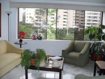 VENDO APARTAMENTO EN EL PEÑON ÁREA: 122.57M2 3 ALCOBAS MÁS SERVICIO
