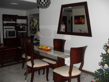 VENDO APARTAMENTO EN EL PEÑON ÁREA: 122.57M2 3 ALCOBAS MÁS SERVICIO