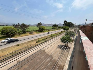 Venta De Casa En Av. Eucaliptos - Urb. El Bosque - Paramonga