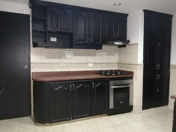 CASA EN VENTA MANGA CERCA DE LA BAHIA