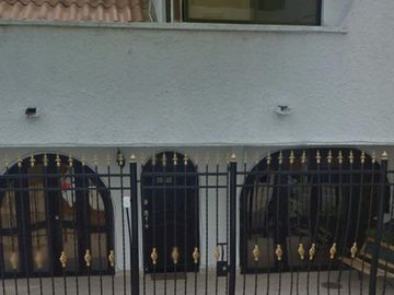 CASA EN VENTA MANGA CERCA DE LA BAHIA