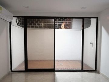 CASA EN VENTA MANGA CERCA DE LA BAHIA