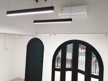 CASA EN VENTA MANGA CERCA DE LA BAHIA