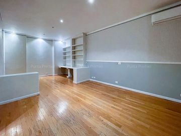 Residencia en Venta San Gonzalo Colomos Patria, Zona Dorada Zapopan