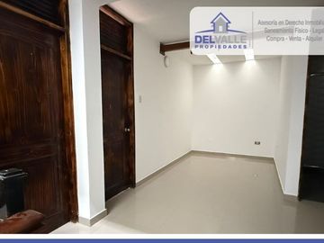 SE ALQUILA AMPLIA Y BONITA CASA EN URB - MIRAFLORES