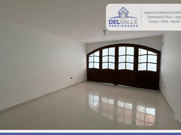 SE ALQUILA AMPLIA Y BONITA CASA EN URB - MIRAFLORES