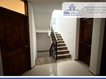 SE ALQUILA AMPLIA Y BONITA CASA EN URB - MIRAFLORES
