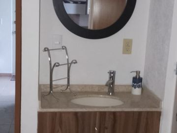 Departamento amueblado en renta, Los Heroes Churubusco
