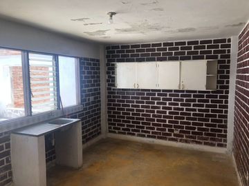 OCASION!! Casa como Terreno en Av. Víctor Larco Herrera-Buenos Aires-Trujillo
