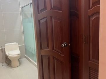 VENDO LINDO DEPARTAMENTO EN AV. BUENAVISTA - CHACARILLA DEL ESTANQUE, SAN BORJA.