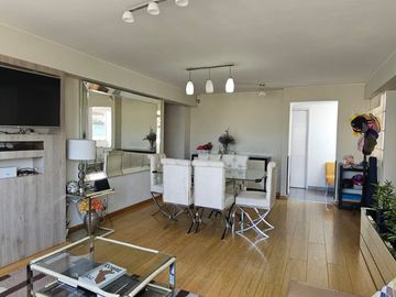 VENTA HERMOSO DUPLEX EN URB. LAS VIOLETAS SURCO