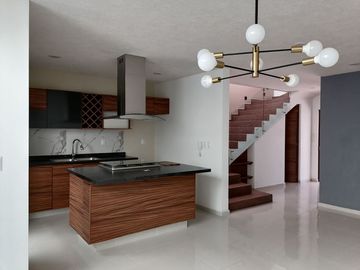 CASA EN VENTA EN MORELIA FRACC. CAMPOS ELISEOS