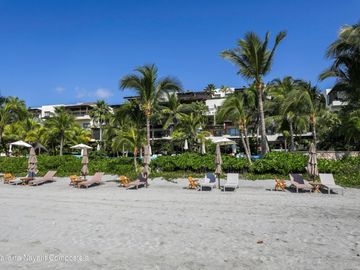 Departamento Beachfront en venta en Veneros, Punta de Mita