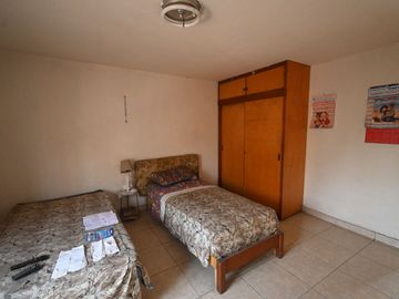 VENDO CASA DE 206 M² 3 PISOS - CHACLACAYO