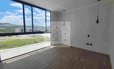 VENTA DE CASAS EN LOMAS DE ANGELOPOLIS CERCA DE NUEVO CENTRO COMERCIAL Y CASCATTA  CLUSTER NUEVO CON ALBERCA CASA CLUB 3 prototipos diferentes esquemas de pago todos los crédito