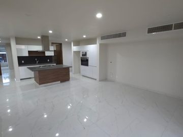 Exclusiva Residencia en Venta en Arauca Bosque Residencial, Zapopan
