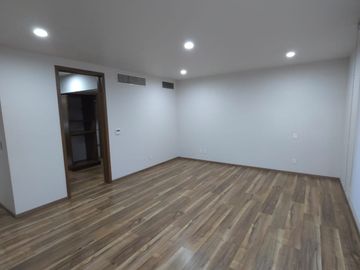 Exclusiva Residencia en Venta en Arauca Bosque Residencial, Zapopan